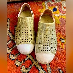 Sketchers, Foamies, girls size 3, slip on, gold